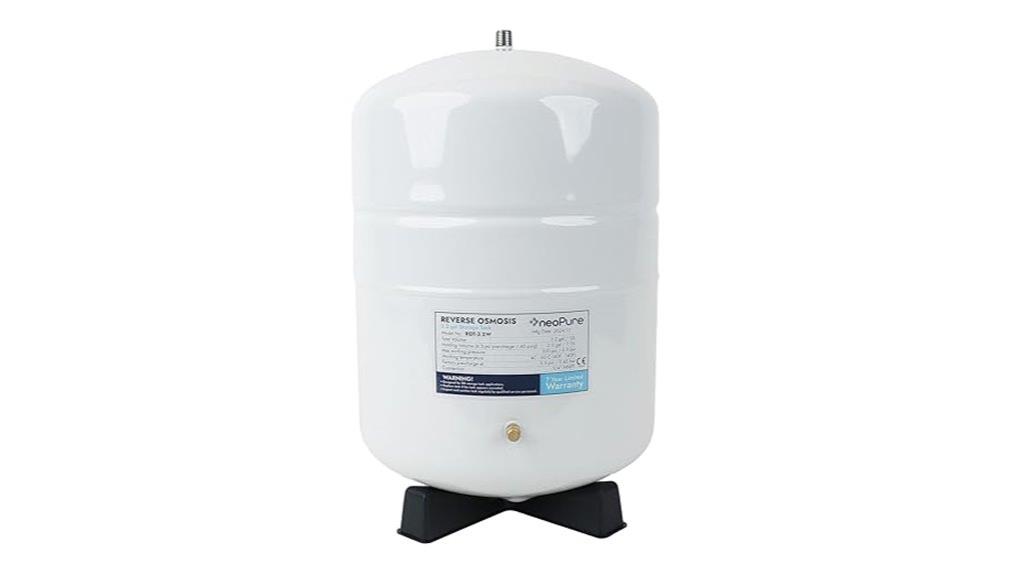 3 2 gallon storage tank